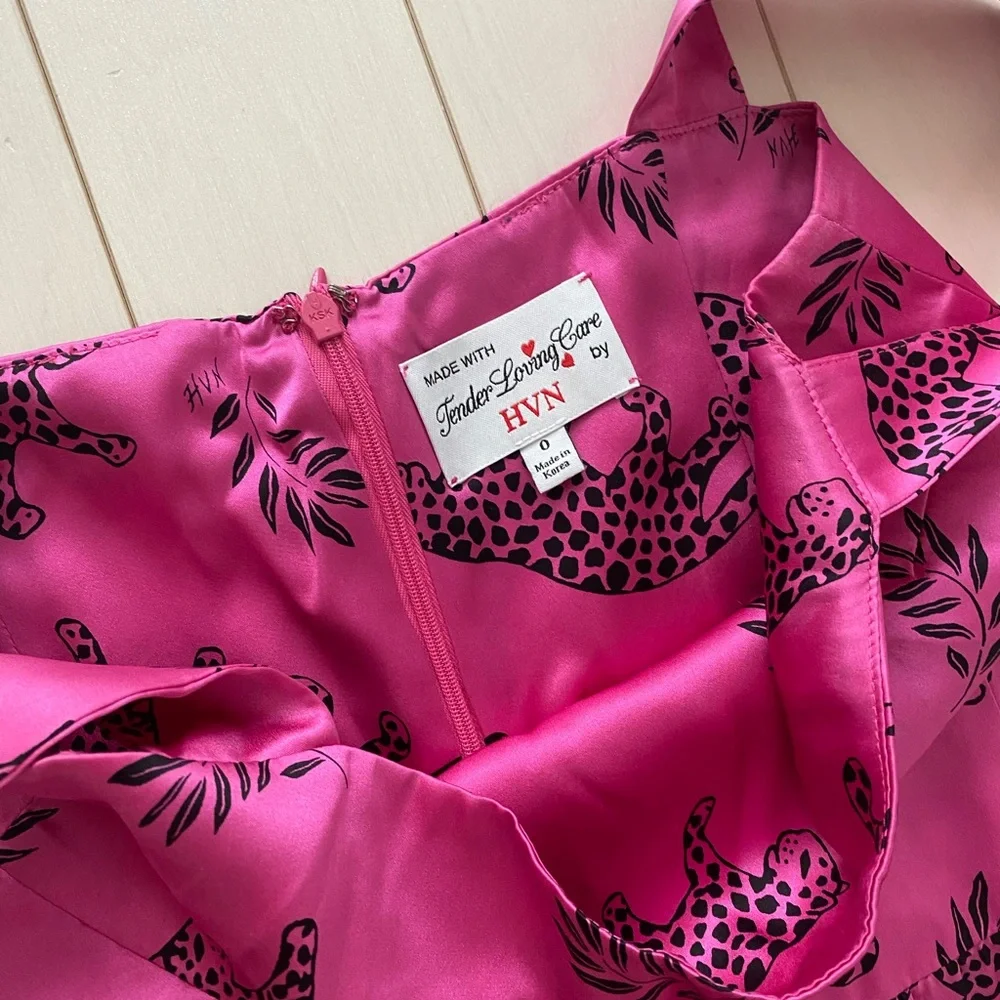 Elegant Pink Animal Print Midi Dress - Picture 5 of 5